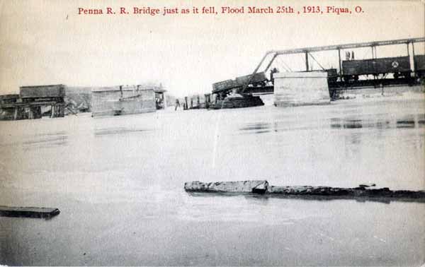 Penna Railway Bridge just as it fell, Piqua, Ohio