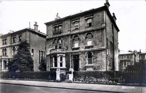 Clanross Hotel