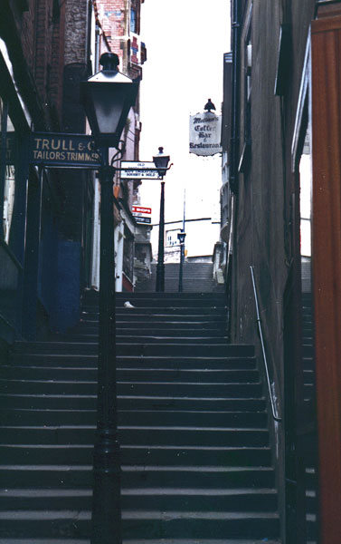Looking up Christmas Steps, 1999