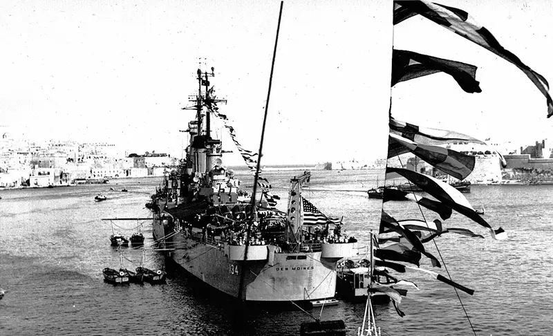 USS Des Moines in 1952