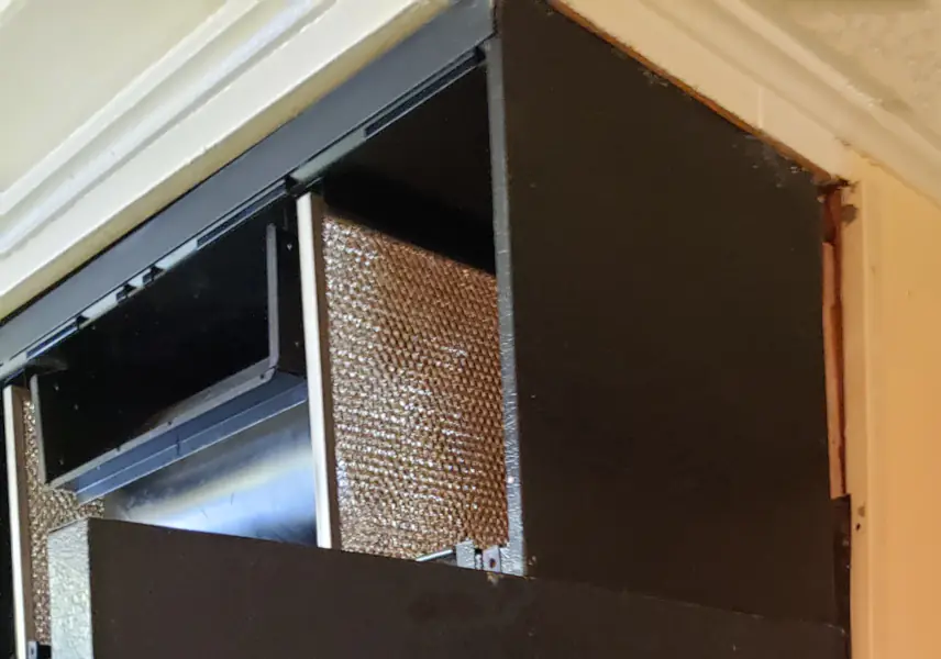 The width of the kitchen range hood
